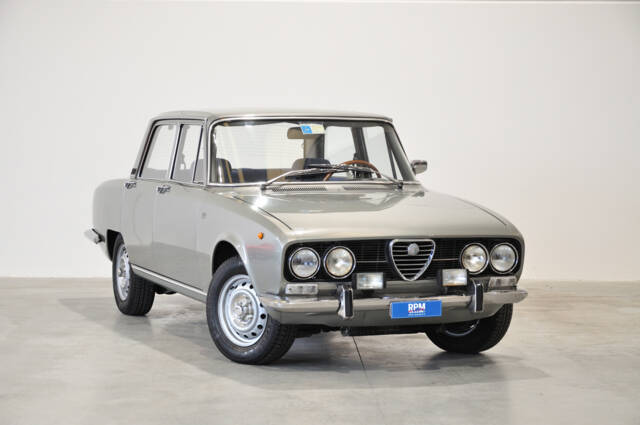 Imagen 1/39 de Alfa Romeo 2000 Berlina (1973)