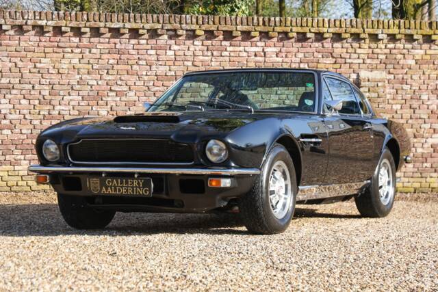 Image 1/50 of Aston Martin DBS V8 (1972)