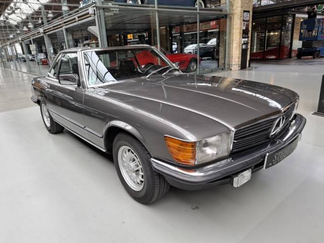 Image 1/18 de Mercedes-Benz 280 SL (1981)