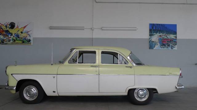 Image 1/40 of Ford Zodiac (1960)