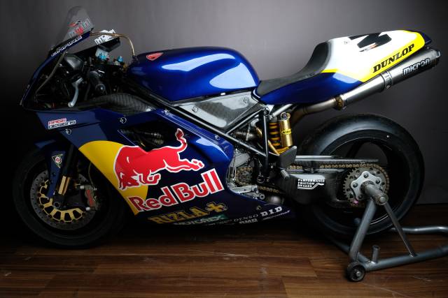Image 1/12 of Ducati DUMMY (2001)