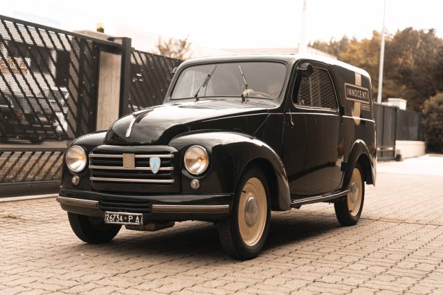 Image 1/44 of FIAT 500 C Furgonato (1953)
