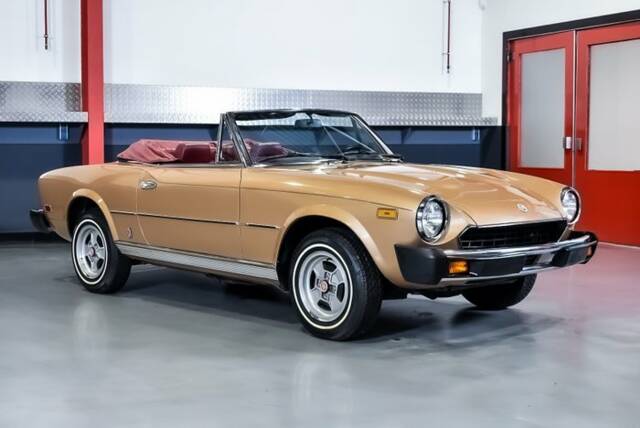 Image 1/7 of FIAT Spider 2000 (1981)