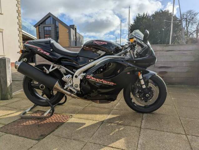 Image 1/41 of Triumph DUMMY (1997)