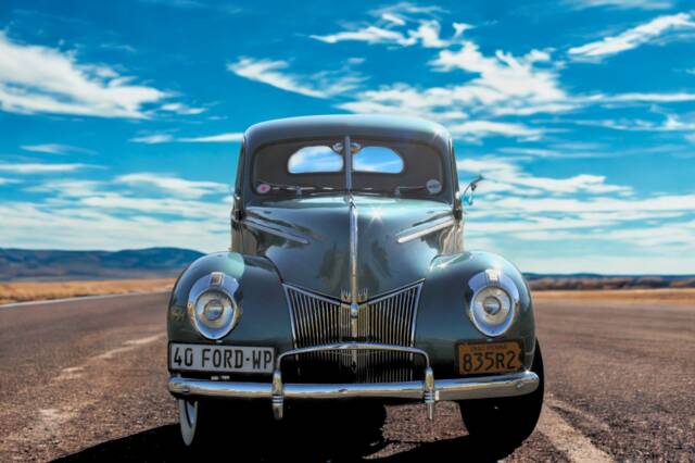 Image 1/28 of Ford Deluxe (1940)