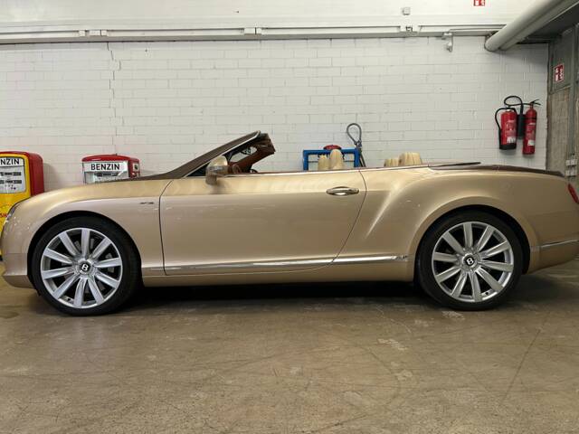 Bild 1/19 von Bentley Continental GTC W12 (2012)