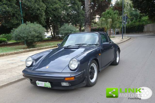 Bild 1/10 von Porsche 911 Carrera 3.2 (1987)