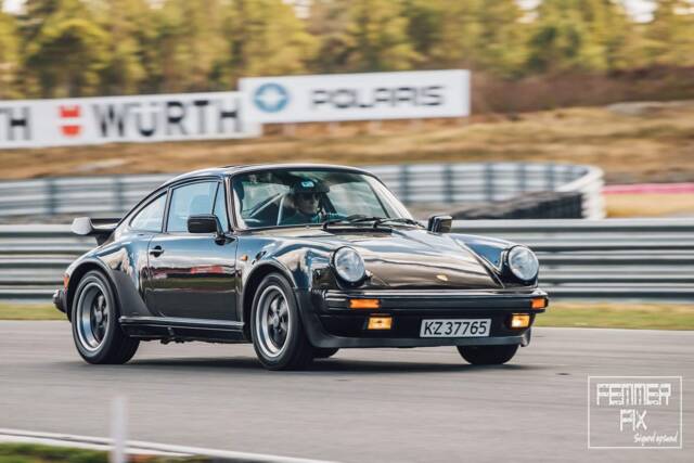 Immagine 1/14 di Porsche 911 Turbo 3.3 (1985)