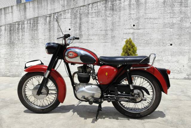 Bild 1/51 von BSA B 44 (1966)