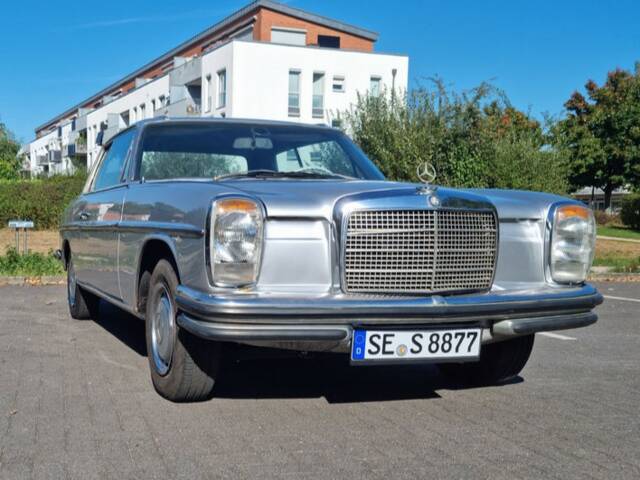 Image 1/8 de Mercedes-Benz 250 C (1969)