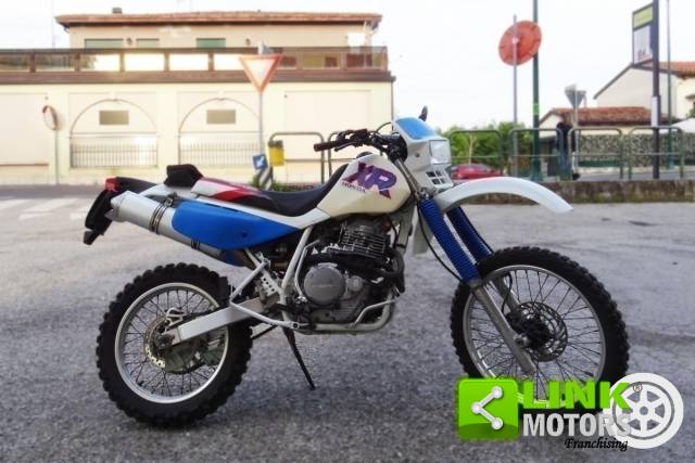 Image 1/15 of Honda DUMMY (1992)