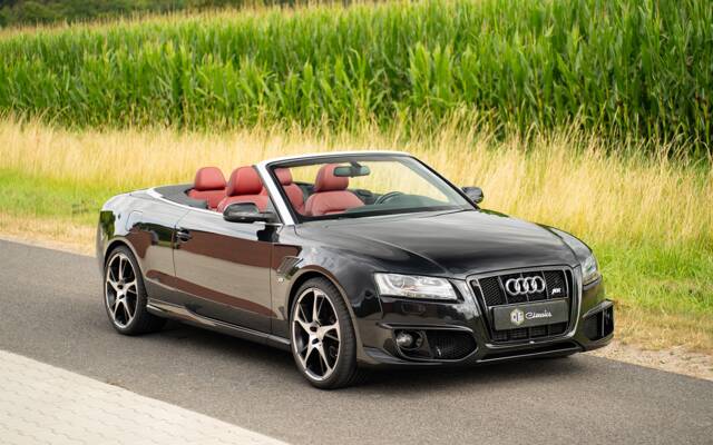 Image 1/33 of Audi A5 2.0 TFSI (2010)