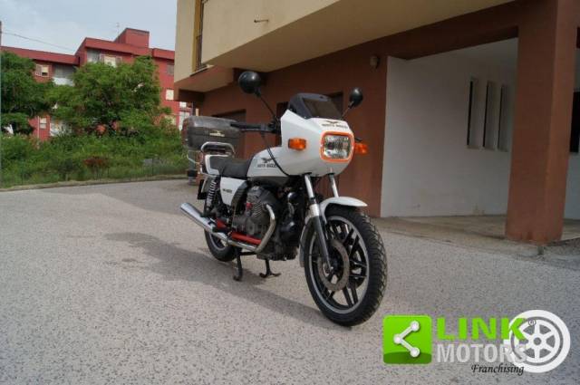 Immagine 1/10 di Moto Guzzi V 35 (1991)