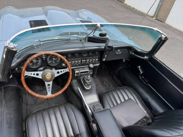 Image 1/6 de Jaguar E-Type (1968)