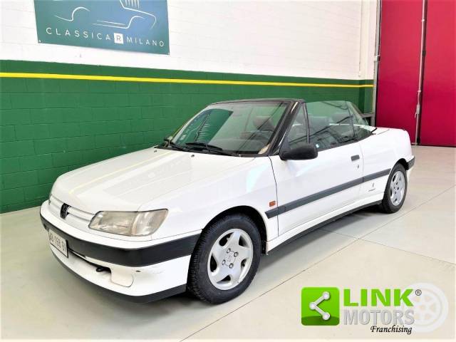 Bild 1/17 von Peugeot 306 1.8 (1994)