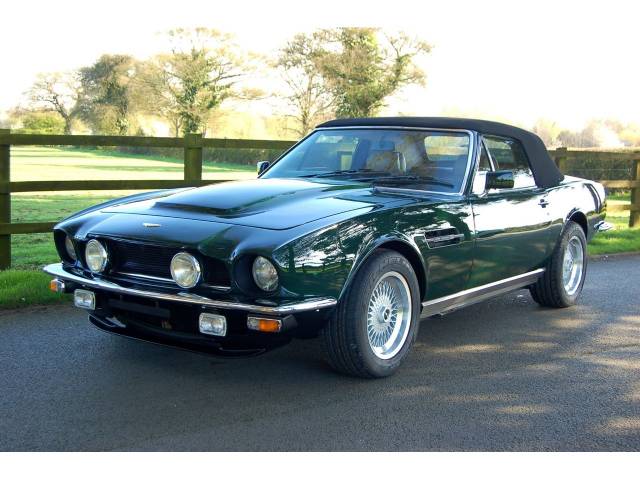 Immagine 1/23 di Aston Martin V8 Volante (1982)