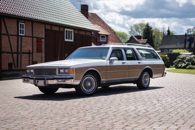Bild 1/47 von Chevrolet Caprice Classic Station Wagon (1986)