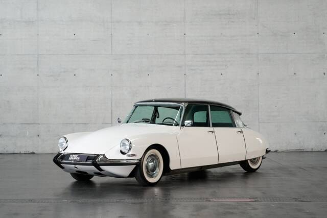 Bild 1/50 von Citroën DS 21 Pallas (1966)