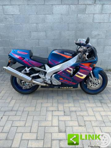Image 1/7 de Yamaha DUMMY (1994)