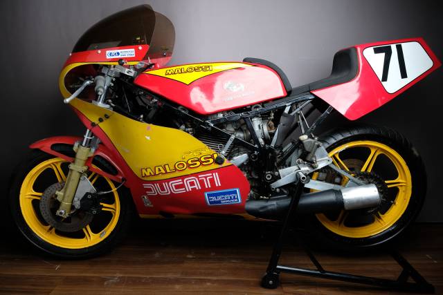 Image 1/8 of Ducati DUMMY (1984)