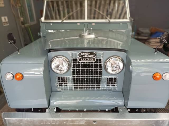 Land rover series 3