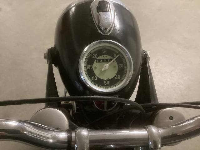 Bild 1/4 von BMW DUMMY (1953)