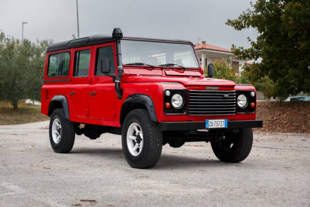 Bild 1/33 von Land Rover Defender 110 300Tdi (1997)