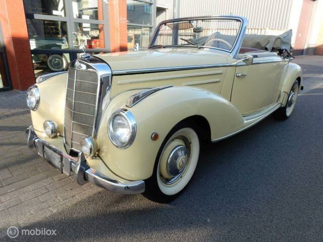Imagen 1/18 de Mercedes-Benz 220 Cabriolet A (1953)