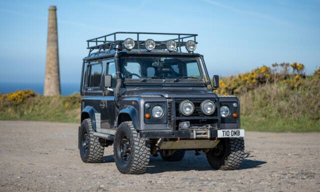 Image 1/33 of Land Rover Defender 90 Td5 (2001)
