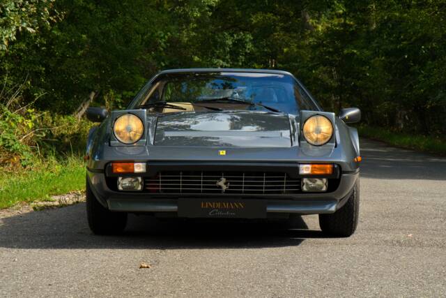 Bild 1/49 von Ferrari 308 GTS Quattrovalvole (1985)