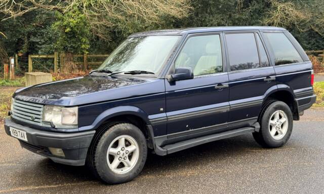 Bild 1/8 von Land Rover Range Rover 4.6 Vogue (1999)