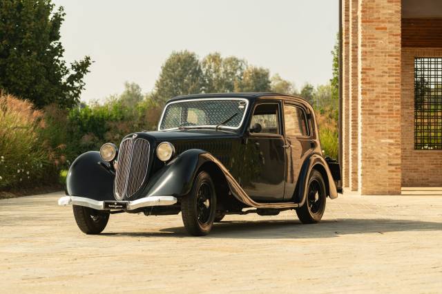 Immagine 1/35 di Lancia Augusta (1935)