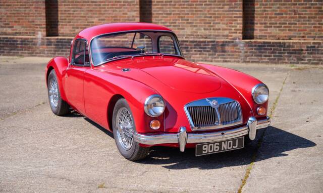 Image 1/50 of MG MGA 1600 (1961)