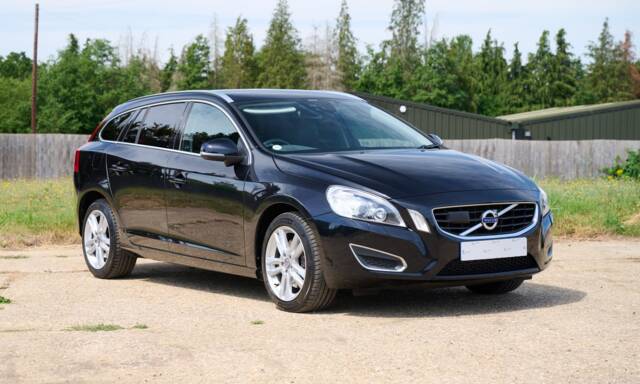 Image 1/6 de Volvo V60 T6 (2012)