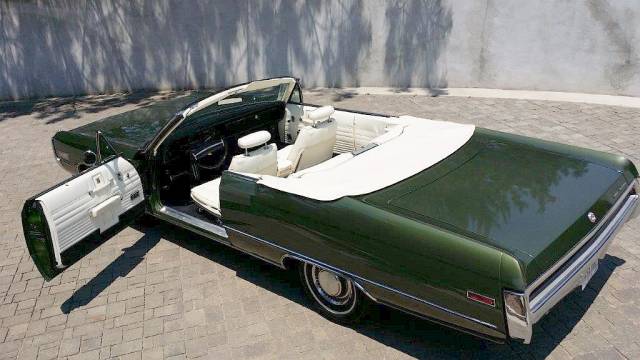 Image 1/16 of Chrysler Hurst 300 (1970)