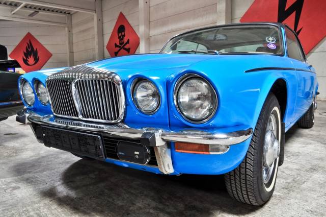 Immagine 1/15 di Daimler Sovereign 4.2 (1977)