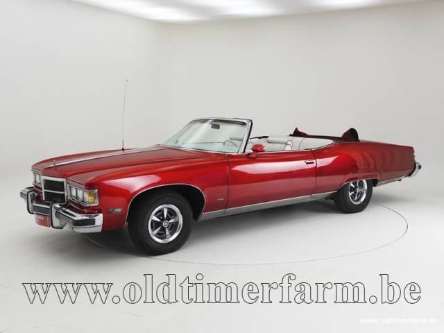 Image 1/2 of Pontiac Grand Ville Brougham (1975)