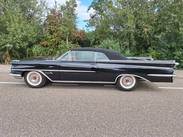 Image 1/66 of Oldsmobile Super 88 (1959)