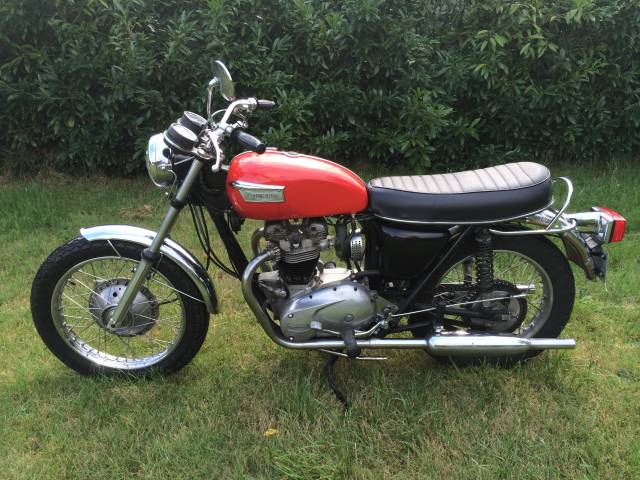 Image 1/9 of Triumph TR 6 Trophy &#x2F; Tiger (1971)