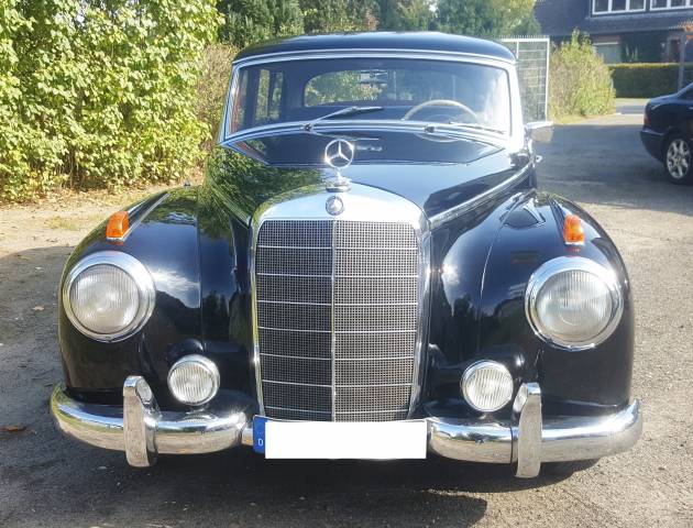 Image 1/6 de Mercedes-Benz 300 c (1956)