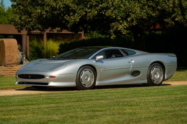 Bild 1/50 von Jaguar XJ 220 (1993)