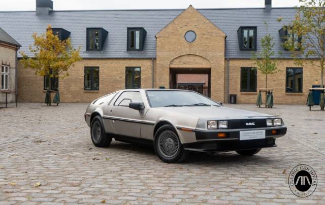 Imagen 1/18 de DeLorean DMC-12 (1981)