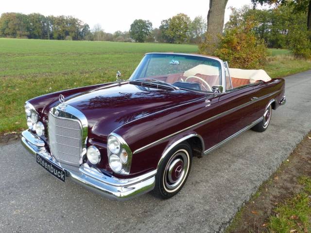Mercedes-Benz 300 SE Convertible (W 112) 1962