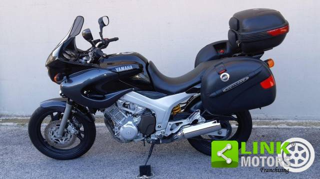 Imagen 1/13 de Yamaha DUMMY (2000)