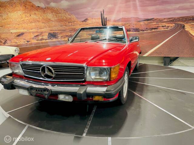 Imagen 1/17 de Mercedes-Benz 560 SL (1986)