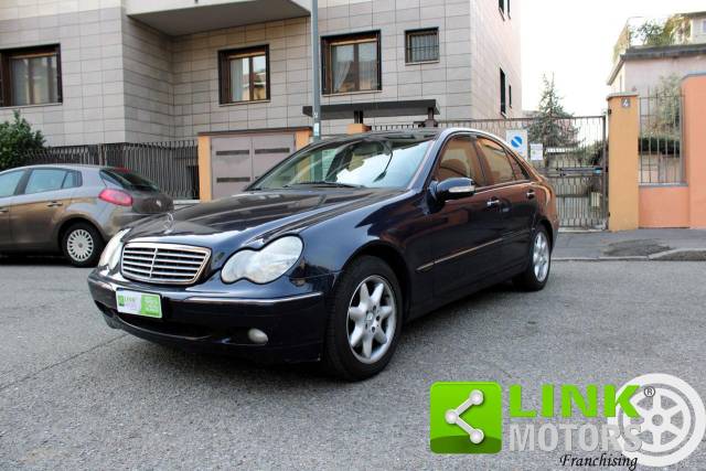 Imagen 1/10 de Mercedes-Benz C 240 (2000)