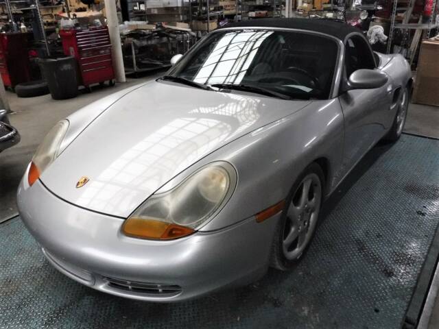 Immagine 1/37 di Porsche Boxster S (2000)