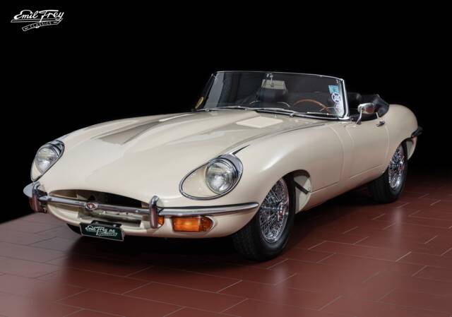 Image 1/7 de Jaguar E-Type (1970)