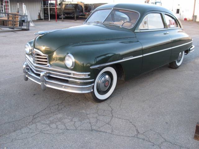 Image 1/12 of Packard Deluxe Eight Club Sedan (1949)