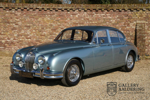 Image 1/50 of Jaguar Mk II 3.4 (1962)